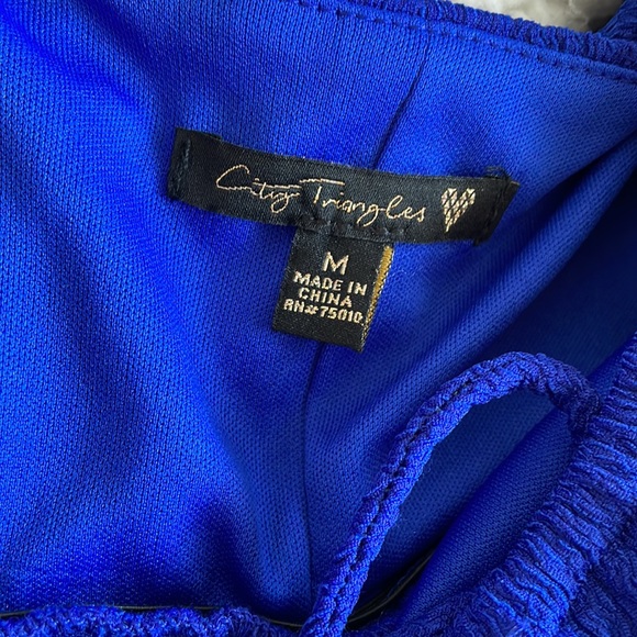 Brand New with Tags! Royal Blue body con dress with puff sleeves - Picture 3 of 4